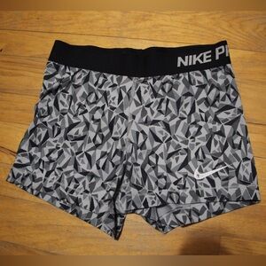 Nike Pros — S